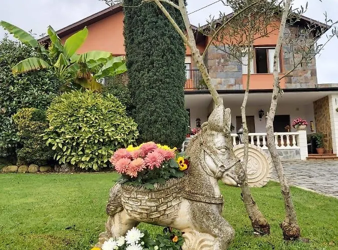 Hospedaje Orena 3* Orena