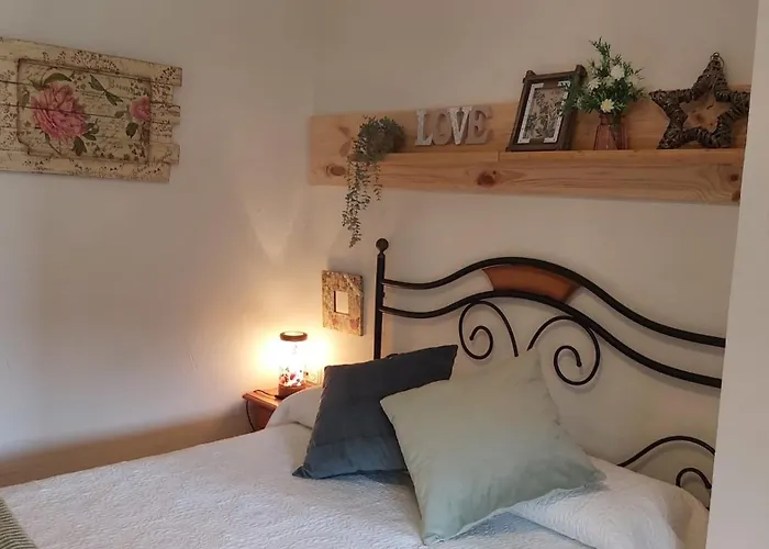 Hospedaje Orena 3* אורניה